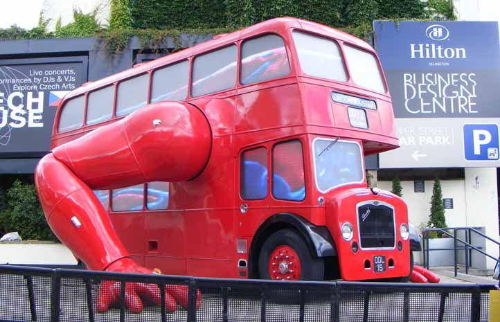 Southern Vectis Bristol LD muscle bus 555